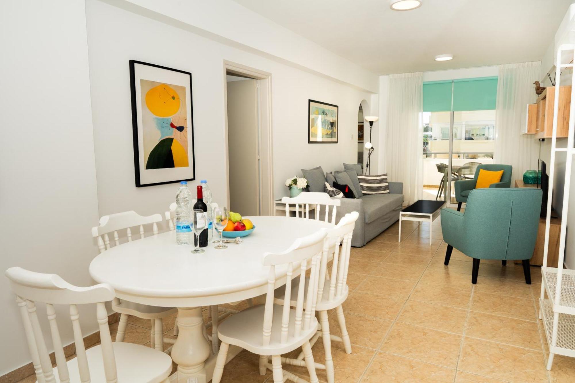 Olivia Mackenzie 2 Bedroom Flat With Pool Larnaca Exteriér fotografie